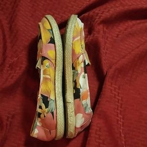 Faded Glory Shoes - Canvas Shoe Faded Glory Shoes - Canvas Shoe